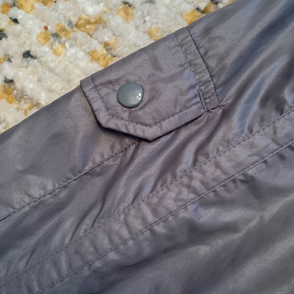 Bass Pro Shops vintage retro gray lightweight jacket. Nylon zip - Picture 5 of 7